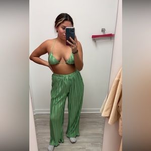 Green 2 piece never worn